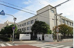 新森小路小学校の画像1