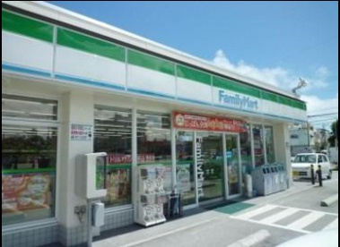 ファミリーマート 赤羽西六丁目店の画像1
