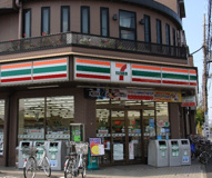 セブンイレブン 足立島根店