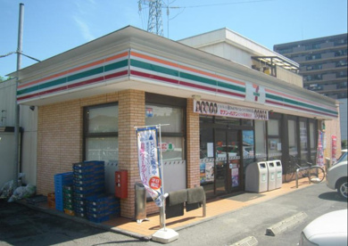 セブンイレブン 草加氷川北店の画像1