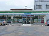 ファミリーマート東貝沢店