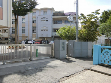 さいたま市立与野東中学校の画像1