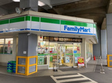 ファミリーマート新横浜駅西店