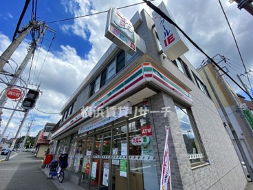 セブンイレブン横浜大倉山店の画像1