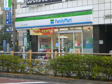 コンビニエンスストア ファミリーマート サンプラザ北店