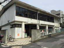 図書館 中野区立本町図書館