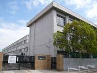 尼崎市立日新中学校の画像1