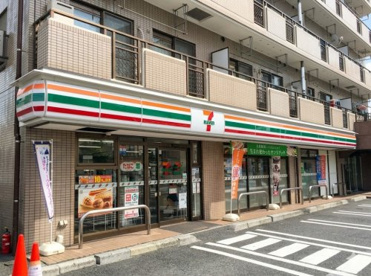 セブンイレブン 足立中川4丁目店の画像1