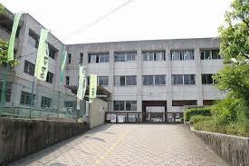 生駒市立あすか野小学校の画像1