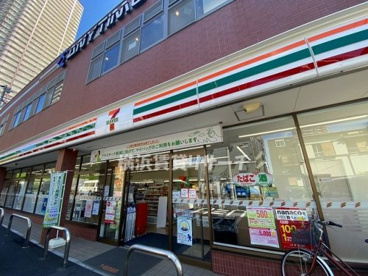 セブンイレブン横浜子安通2丁目店の画像1
