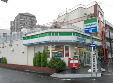 ファミリーマート 田口屋西新井大師店の画像1