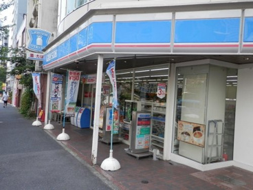 ローソン 新宿富久町店の画像1