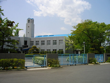 育英短期大学の画像1