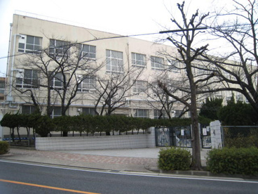 名古屋市立西山小学校の画像1