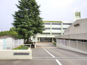 流山市立向小金小学校の画像1