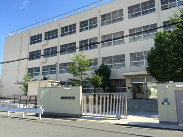 東大阪市立大蓮小学校の画像1