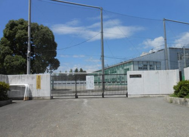 稲城市立稲城第三中学校の画像1