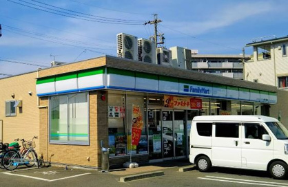 ファミリーマート 熱田一番町店の画像1