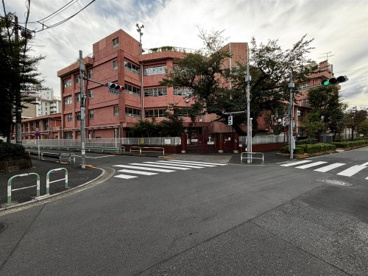 滝野川もみじ小学校の画像1