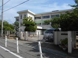 富田林市立寺池台小学校の画像1