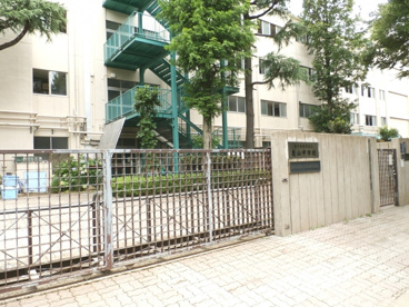 東山中学校の画像1