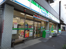 コンビニエンスストア ファミリーマート 杉並下高井戸四丁目店