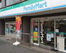 コンビニエンスストア ファミリーマート 高井戸西一丁目店