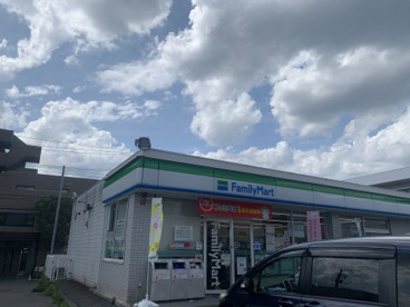 ファミリーマート 聖マリアンナ医大横浜市西部病院店の画像1