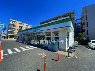 ファミリーマート　サンズ新吉田店の画像1