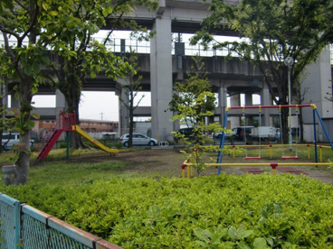 緑町物件近くの公園の画像1