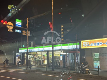 ファミリーマート 花園南二丁目店の画像1