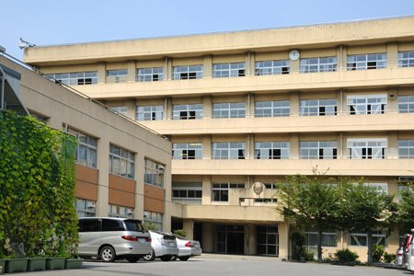三郷市立前川中学校の画像1
