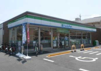 ファミリーマート 練馬西税務署前店の画像1
