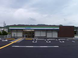 ファミリーマート浦富インター店の画像1