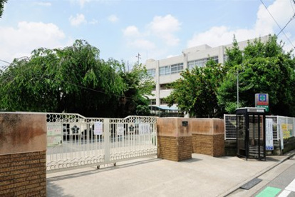 さいたま市立東大成小学校の画像1