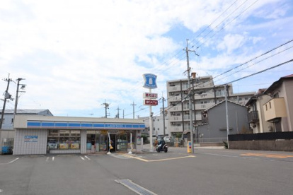 ローソン 茨木沢良宜西四丁目店の画像1