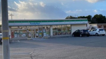 ファミリーマート 有田初島店