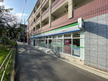 ファミリーマート 中村橋駅西店
