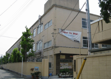 京都市立西ノ京中学校の画像1