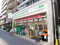 ローソンストア100 LS築地七丁目店の画像1