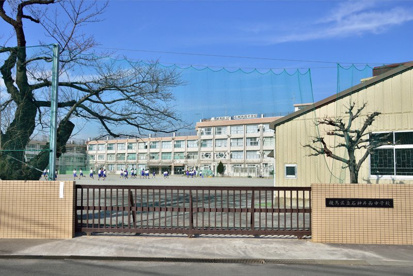 練馬区立石神井西中学校の画像1