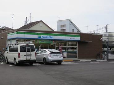 ファミリーマート 東村山八坂駅前店の画像1
