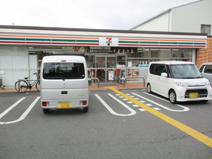 セブンイレブン 京都山科今屋敷町店