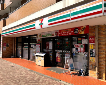 セブン-イレブン 大田区石川町２丁目店の画像1