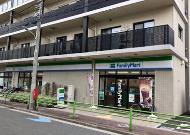 ファミリーマート 大田大森西一丁目店の画像1