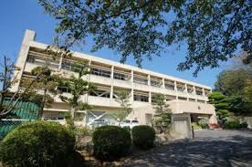 橿原市立畝傍中学校の画像1