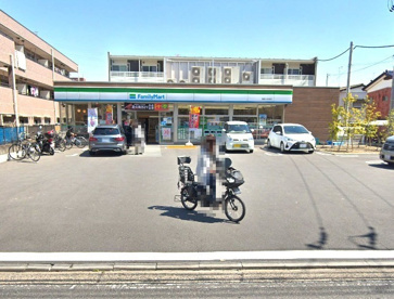 ファミリーマート 鶴見上末吉店の画像1