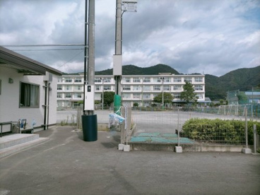 静岡市立服織小学校の画像1