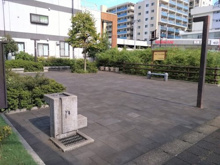 仲池上広場