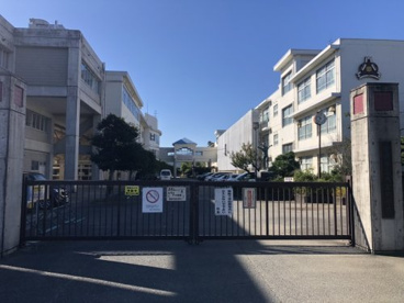 静岡市立大里中学校の画像1